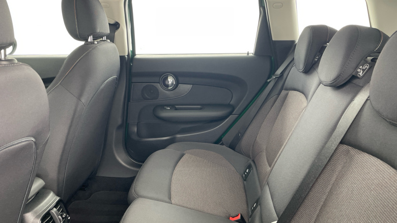 MINI Clubman 1.5 Cooper Classic 6dr Auto Petrol Estate